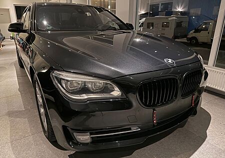 BMW 750Li xDrive Lang Vollausstattung Chauffeurfahrz