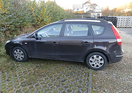 Hyundai i30 CW 1.6 CRDi 66 kW Classic Classic