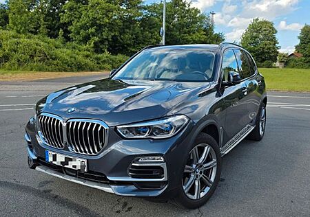 BMW X5 xDrive30d xLine/Harman/StHz/8Reifen/PANO/AHK