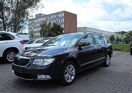 Skoda Superb Combi Elegance 1.8 TSI ° Temp° StzHz° AHK