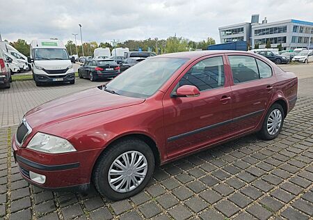 Skoda Octavia 1.6 FSI Elegance Klima Automatik