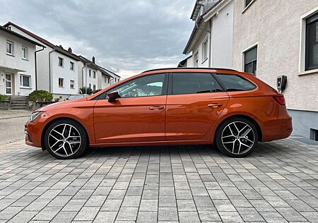 Seat Leon ST FR DigiCockpit Pano LED AHK Kamera DSG