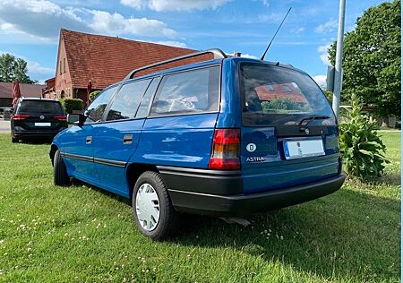 Opel Astra Caravan 1.4 GL