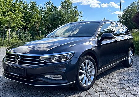 VW Passat Variant Volkswagen Elegance/Automatik