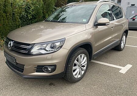 VW Tiguan Volkswagen Sport&Style 4Motion Bi-Xen. Leder Parkass