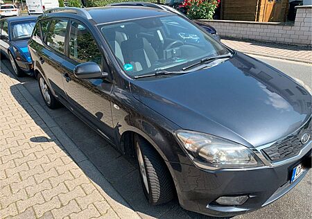 Kia Cee'd Sportswagon ceed Sporty Wagon 1.4, EZ 10/2011, 132.575