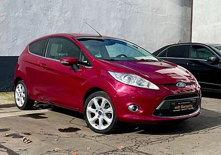 Ford Fiesta Titanium KLIMA LEDER SHZ ALU 3.HAND 82PS