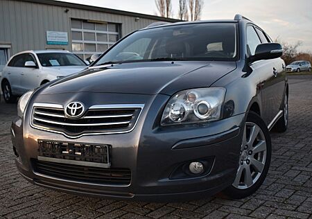 Toyota Avensis Kombi 2.2 D-CAT Team*2.HD*S-HEFT*SHZ*