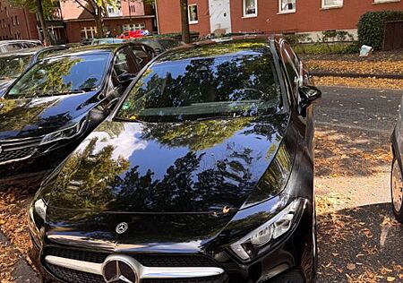 Mercedes-Benz A 220 DCT -