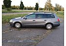 VW Passat Variant Volkswagen 1.9 TDI BlueMotion Variant Bl...