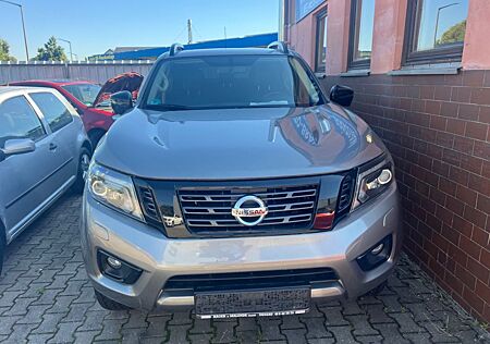 Nissan Navara NP300 N-Guard Double Cab 4x4