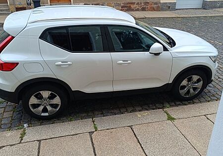 Volvo XC 40 XC40 T3 Momentum Pro Geartronic Momentum Pro