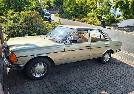 Mercedes-Benz 280