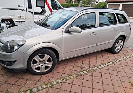 Opel Astra Caravan 1.7 CDTI Edition 111 Jahre 92k...