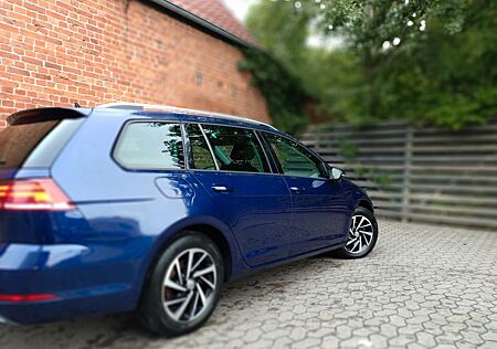 VW Golf Volkswagen 1.6 TDI SCR DSG JOIN Variant JOIN