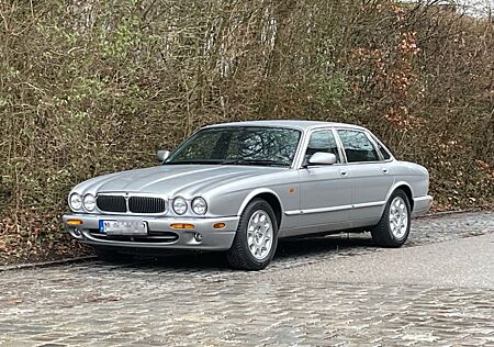 Jaguar XJ8 XJ, Sovereign, X308