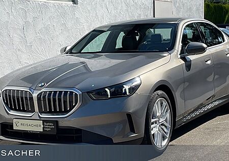 BMW 520i A LCProf el.Sitz+Mem PA+ DA KliSi elHk 4xSH