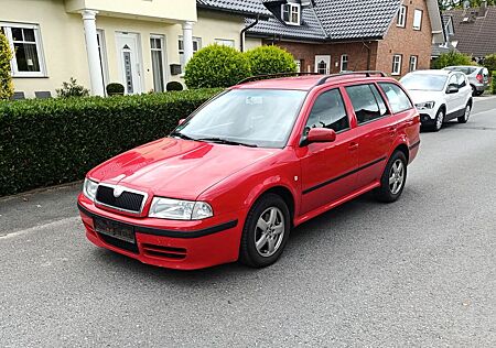 Skoda Octavia Combi 1.8 Turbo Elegance Elegance