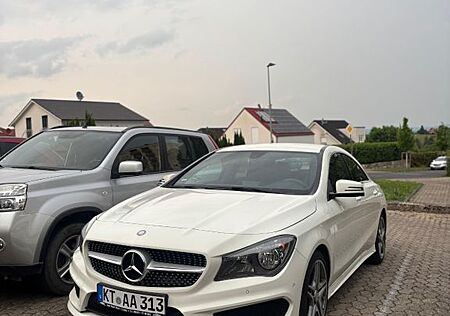 Mercedes-Benz CLA 180 AMG Line AMG Line