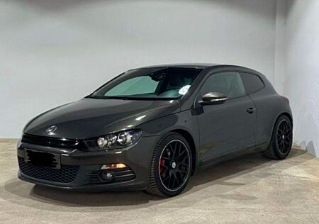 VW Scirocco Volkswagen 2.0 TSI DSG -