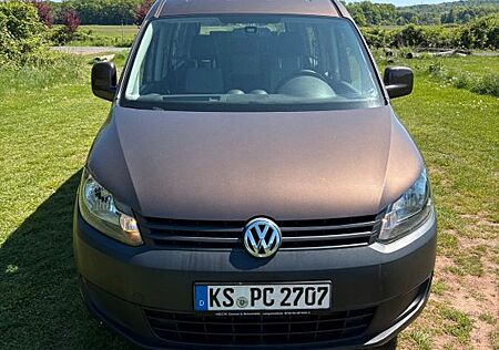 VW Caddy Volkswagen 1,6TDI 75kW 5-Sitzer Behindertengerechte/ Rampe