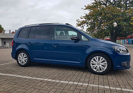VW Touran Volkswagen 2.0 TDI Style BlueMotion Technology S...
