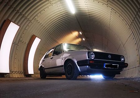 VW Golf Volkswagen 2