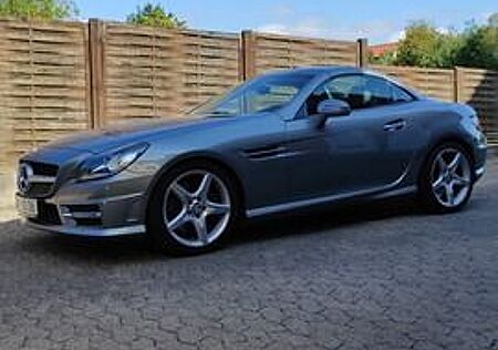 Mercedes-Benz SLK 200 *AMGLINE*NAPPALEDER*AIRSCARF*CARBON*NAVI