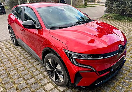 Renault Megane E-tech electric Equilibre EV40 130hp 22kW
