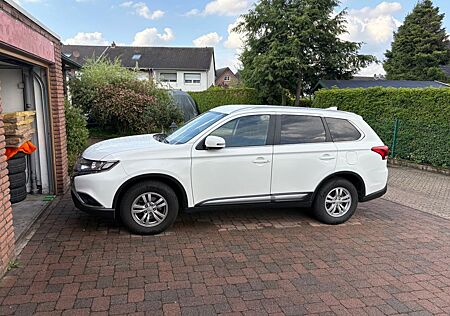Mitsubishi Outlander 2.0 Benziner ClearTec 2WD -