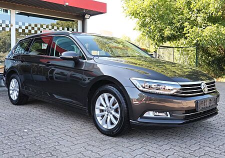 VW Passat Variant Volkswagen AUTOMATIK/2.HAND/SCHECKHEFT/PANO