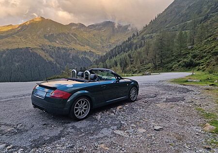 Audi TT Roadster 1.8T quattro 165 kW