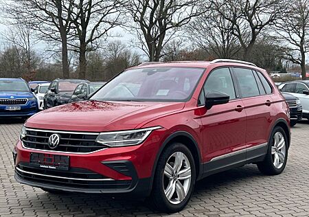 VW Tiguan Volkswagen 1.5 TSI Active °HUP°AHK°R-KAMERA°VC°