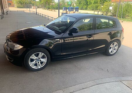 BMW 116i Facelift 2L 6 Gang TÜV NEU