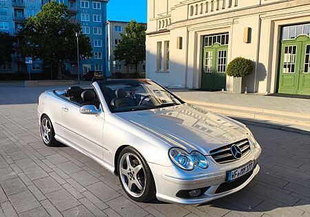 Mercedes-Benz CLK 200 KOMPRESSOR AMG-Paket absolut TOP!!!