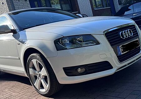 Audi A3 1.6 Ambiente Sportback Ambiente