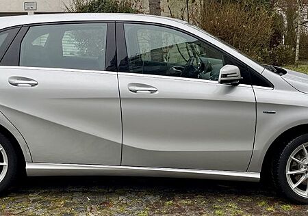 Mercedes-Benz B 180 B180 CDI, Wenig Kilometer, top gepflegt