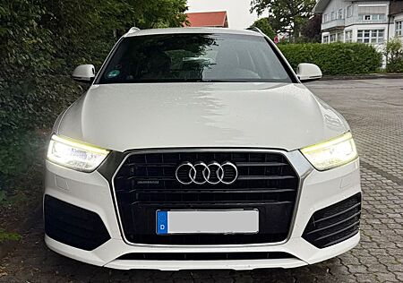 Audi Q3 2.0 TDI quattro | 3x s-line | Bose | Keyless