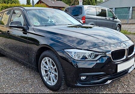 BMW 320i Touring -
