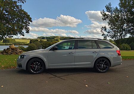 Skoda Octavia 2.0 TDI RS Combi RS ++ TÜV neu ++