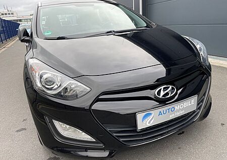 Hyundai i30 FIFA World Cup 1.4*NAVI*PDC*KLIMA*CAM*SHZ