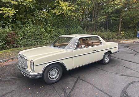 Mercedes-Benz 250 CE / 8