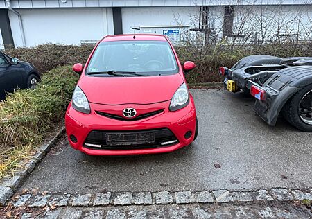 Toyota Aygo (X) Aygo AYGO Cool Go-KLIMA-NAVY-TEL-01704684029