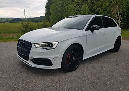Audi S3 Sportback 2.0 TFSI quattro Navi,DAB,Xenon