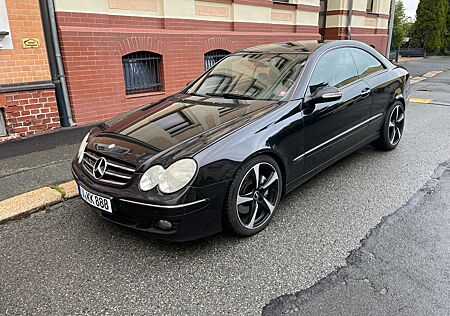 Mercedes-Benz CLK 320 CDI AVANTGARDE el. Sitze
