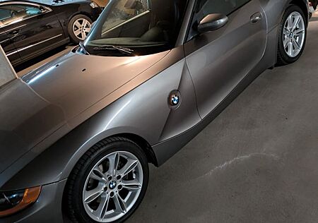 BMW Z4 2.2i -