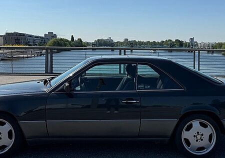 Mercedes-Benz E 320 124 CE Coupé *Projekt-Auto*