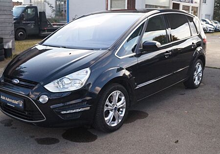 Ford S-Max Titanium