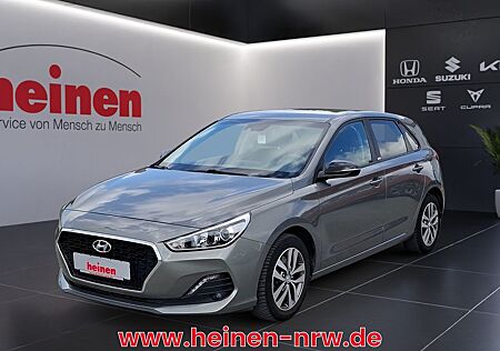 Hyundai i30 1.4 T-GDI YES! NAVI CarPlay & Android Auto