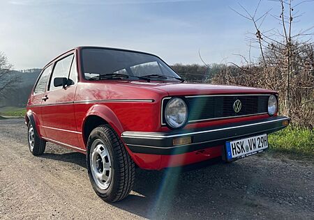 VW Golf Volkswagen 1 CL